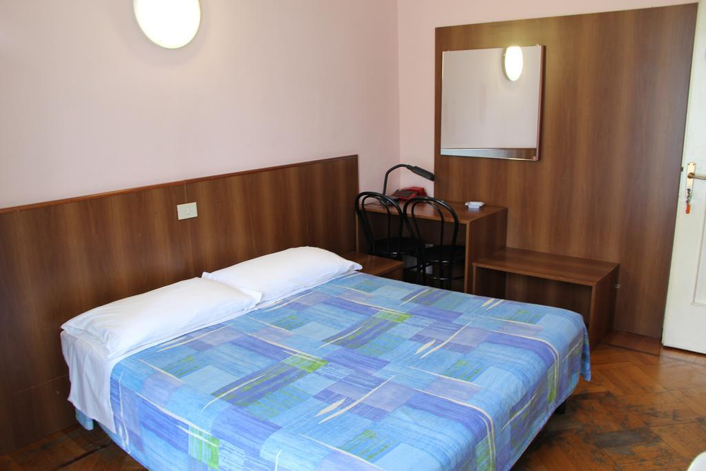 Hotel Rallye Milão Exterior foto