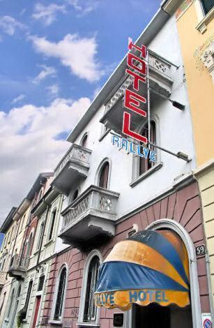 Hotel Rallye Milão Exterior foto